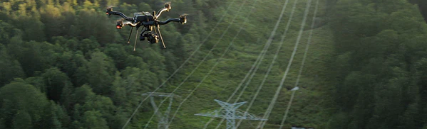 drone-inspecting-power-lines1